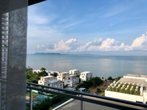 21Front Row Beach Lux X Veranda Residence PattayapropertyviewsView1