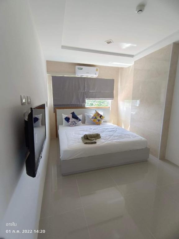 Trio Gems Condo Pattaya Thailandroomsrooms Image 11
