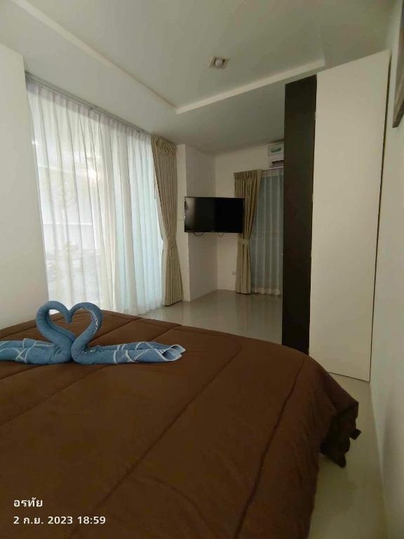 Trio Gems Condo Pattaya Thailandroomsrooms Image 2828