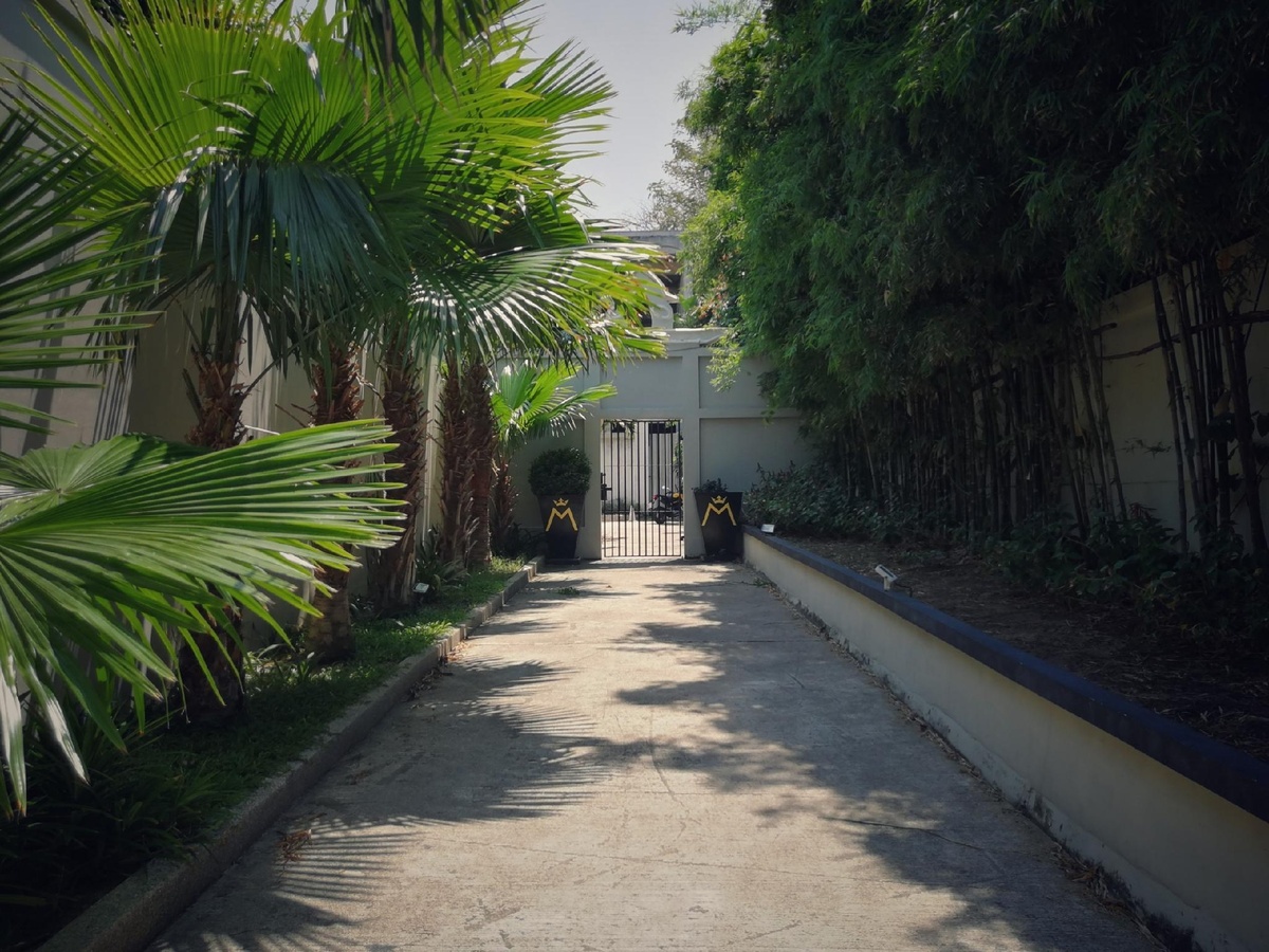 98 The Beach Villa PropertyviewsEntrance 3