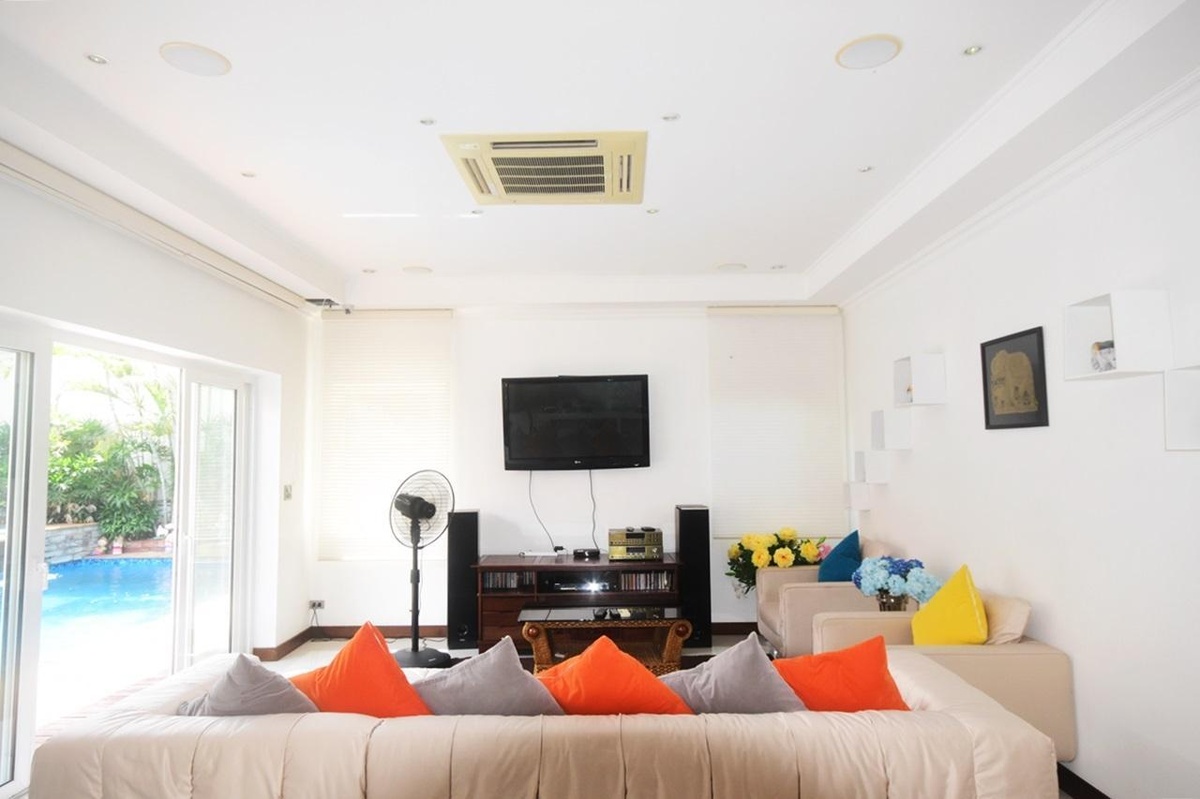 98 The Beach Villa Roomsgallery Image 1 1
