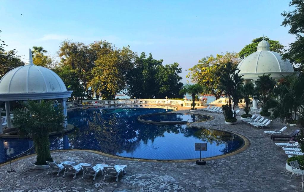Sky Beach ApartmentpropertyviewsView9