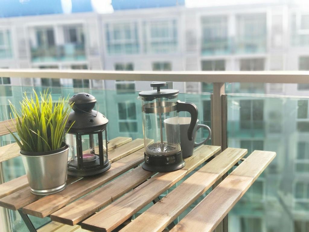 Luxury One Bedroom City Center Residence PattayafacilitiesBalconyterrace5