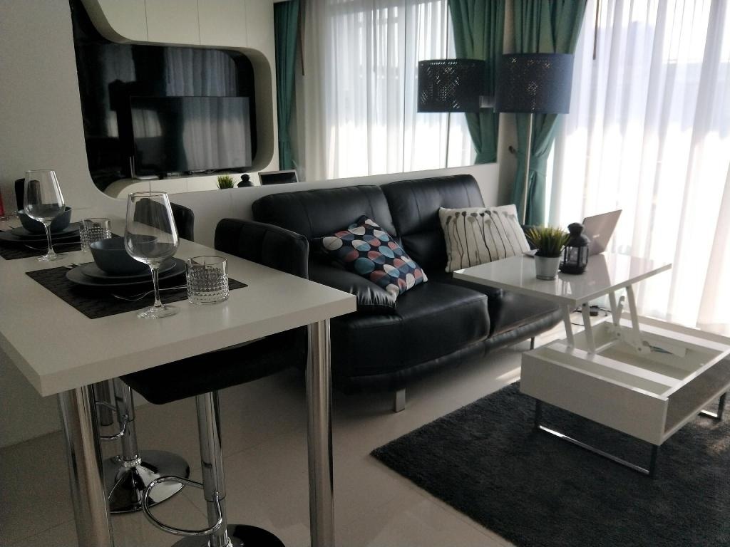 Luxury One Bedroom City Center Residence PattayapropertyviewsInterior View9