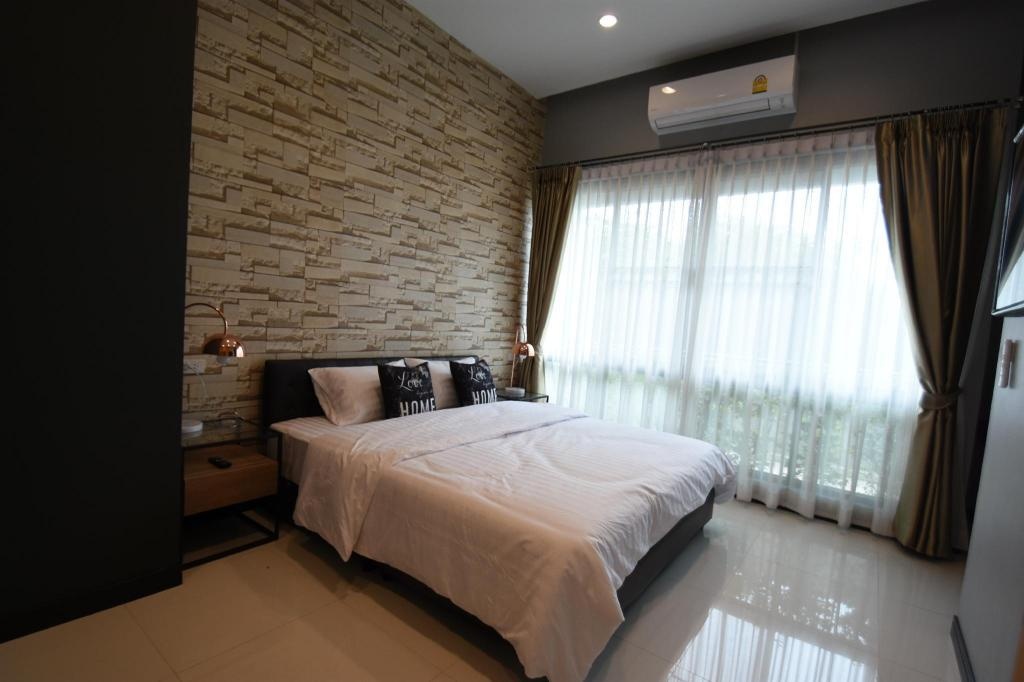 Penny Farthing Private Pool VillafacilitiesBedroom8