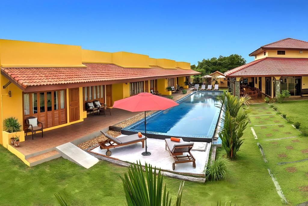 Marigold Resort 7BR W Large Pool GardenfacilitiesSwimming Pool Outdoor4