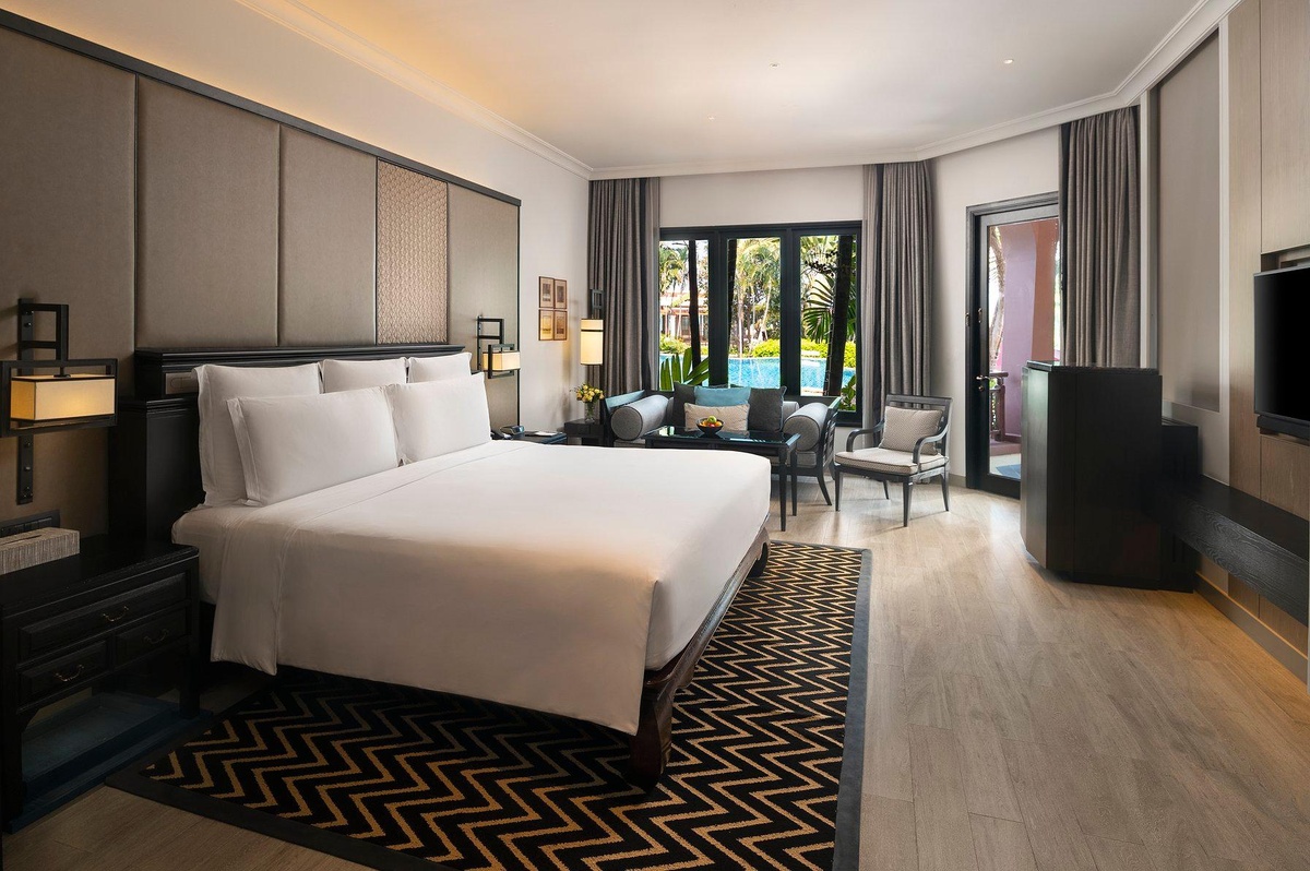InterContinental Pattaya Resort Rooms1 King Junior Suite Club Lounge And Pool Access Guestroom 1