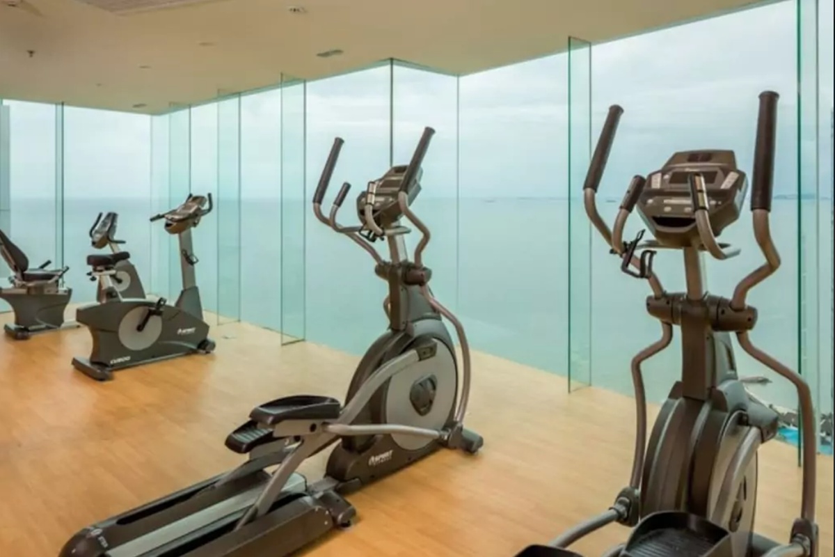 Stunning Sea Views Studio In Luxury Building FacilitiesGymfitness 12
