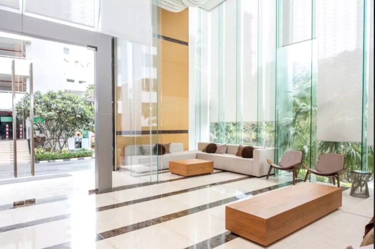 Stunning Sea Views Studio In Luxury Building Propertyviewsgallery Image 1 1