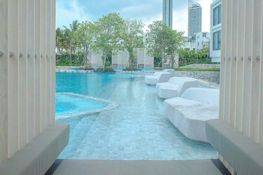 Luxurious 1 Bedroom In Veranda Residence JomtienfacilitiesSwimming Pool Outdoor10