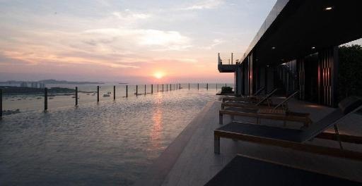 The BASE Central Pattaya By LEOfacilitiesSwimming Pool Outdoor1