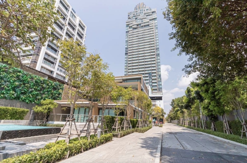 AERAS Luxury Studio CondopropertyviewsExterior View10
