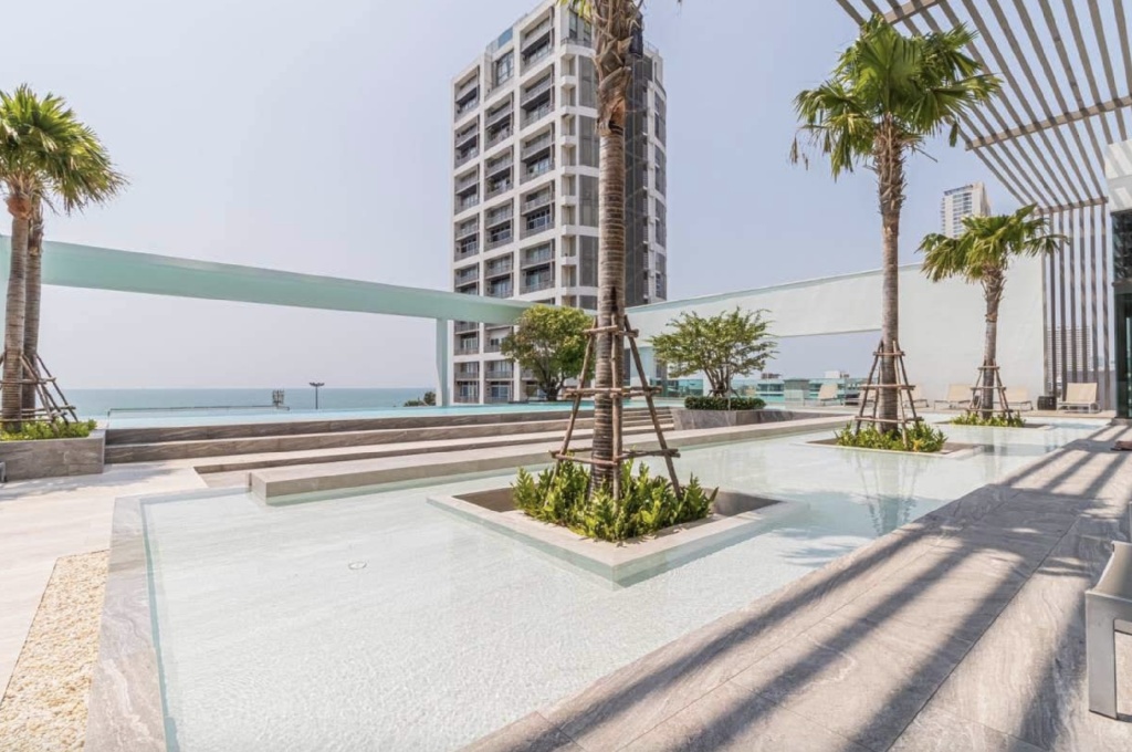 AERAS Luxury Studio CondopropertyviewsExterior View9