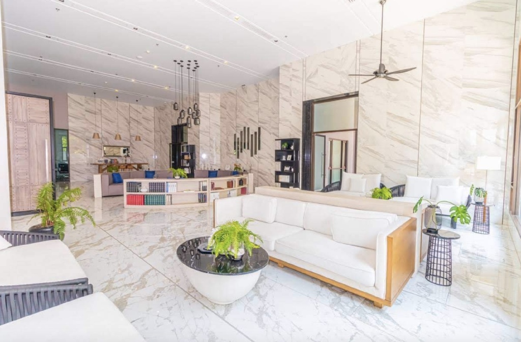 AERAS Luxury Studio CondopropertyviewsInterior View6