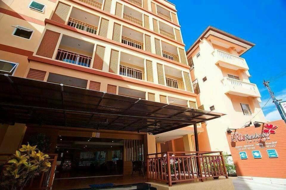Iris Residence PattayapropertyviewsEntrance1