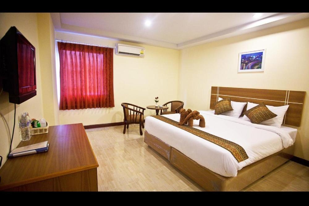 Iris Residence Pattayaroomsrooms Image 33