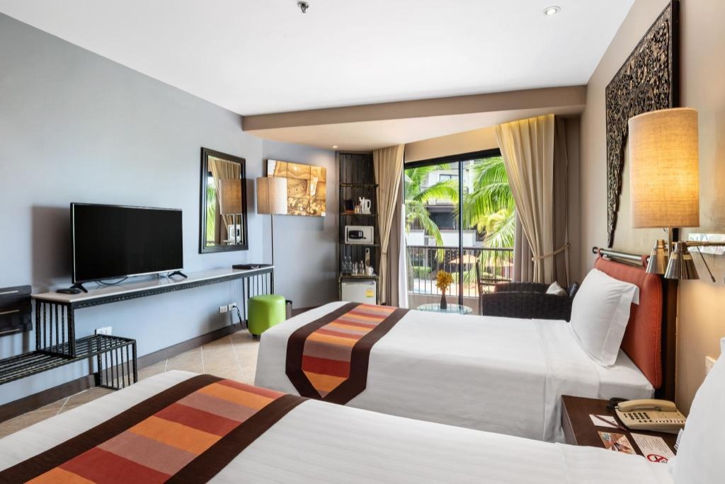 Garden Cliff Resort SparoomsSea View Deluxe With Balcony Bedroom14