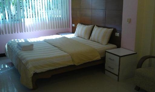 Amstellux Apartments No2facilitiesBedroom2