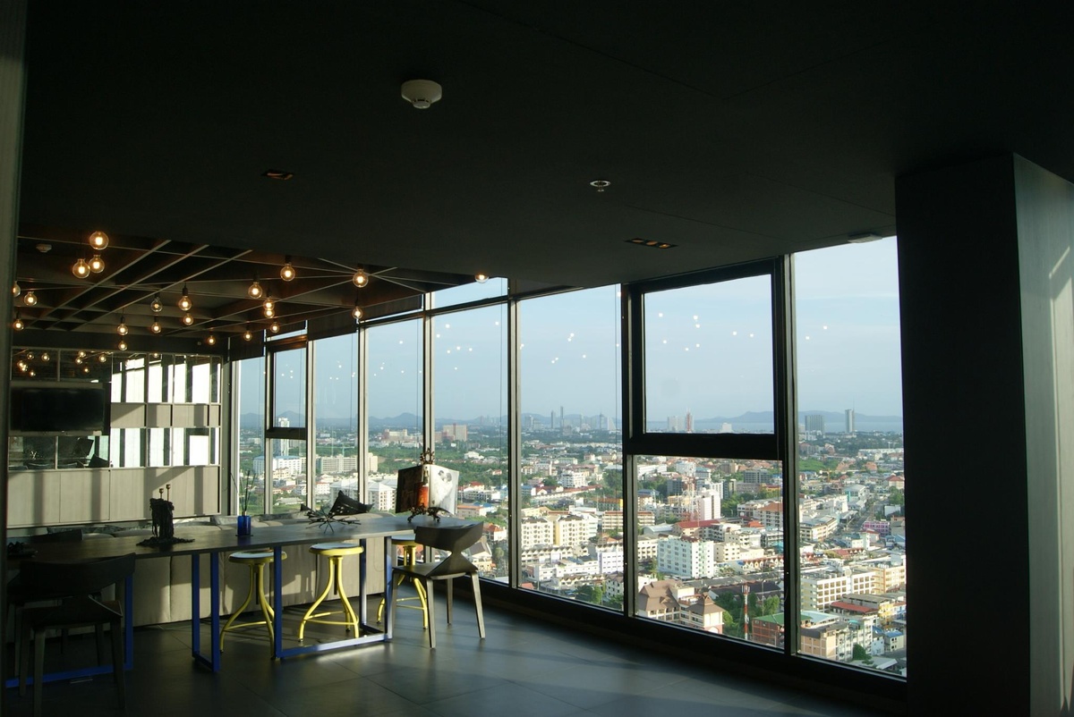 The Base Condo Pattaya By Mypattayaproperty FacilitiesBarlounge 3