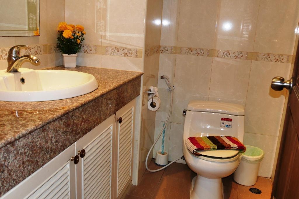 Beach Front Condo Sea ViewfacilitiesBathroom12