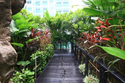 Amazon Residence Condo Water Park PattayapropertyviewsExterior View10