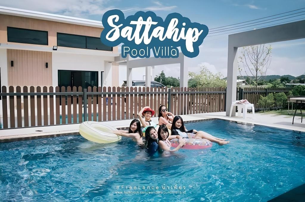 Sattahip Pool VillafacilitiesSwimming Pool Outdoor1