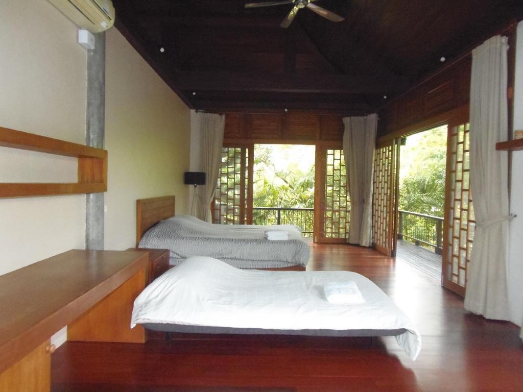 Sattahip Pool VillaroomsGrand Pool Villa Bed6