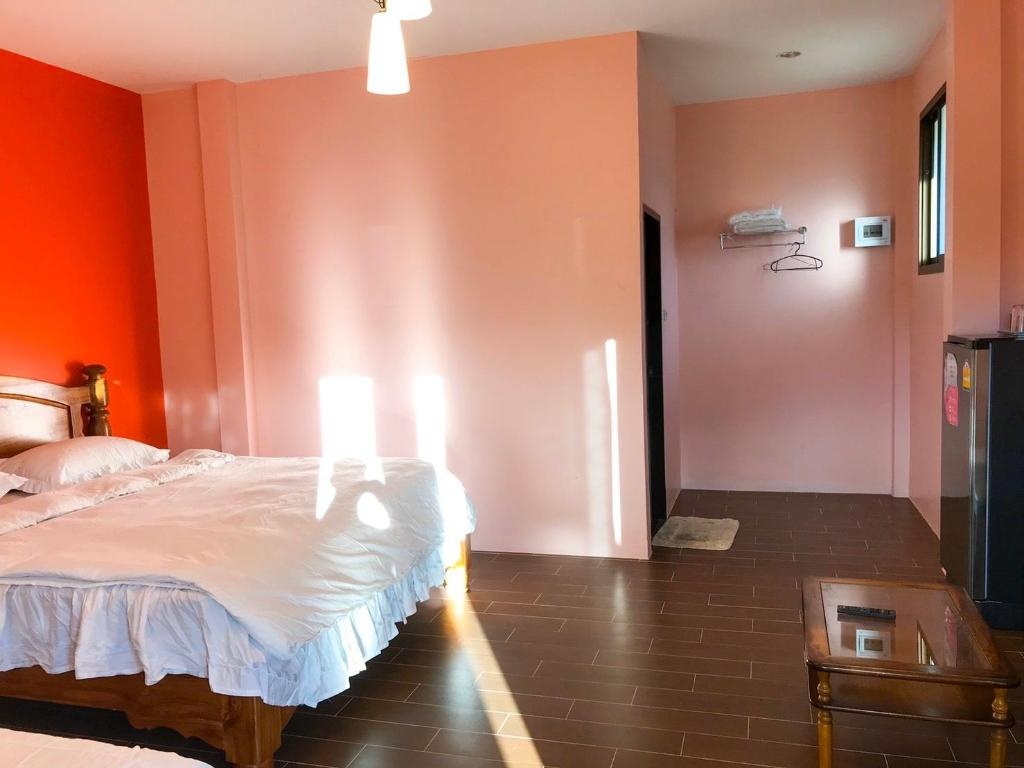 BaanSuantip Resort SattahiproomsFamily Deluxe Room3