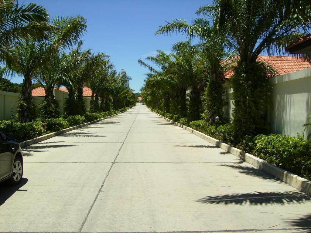 2BR Majestic Residence VillapropertyviewsExterior View4