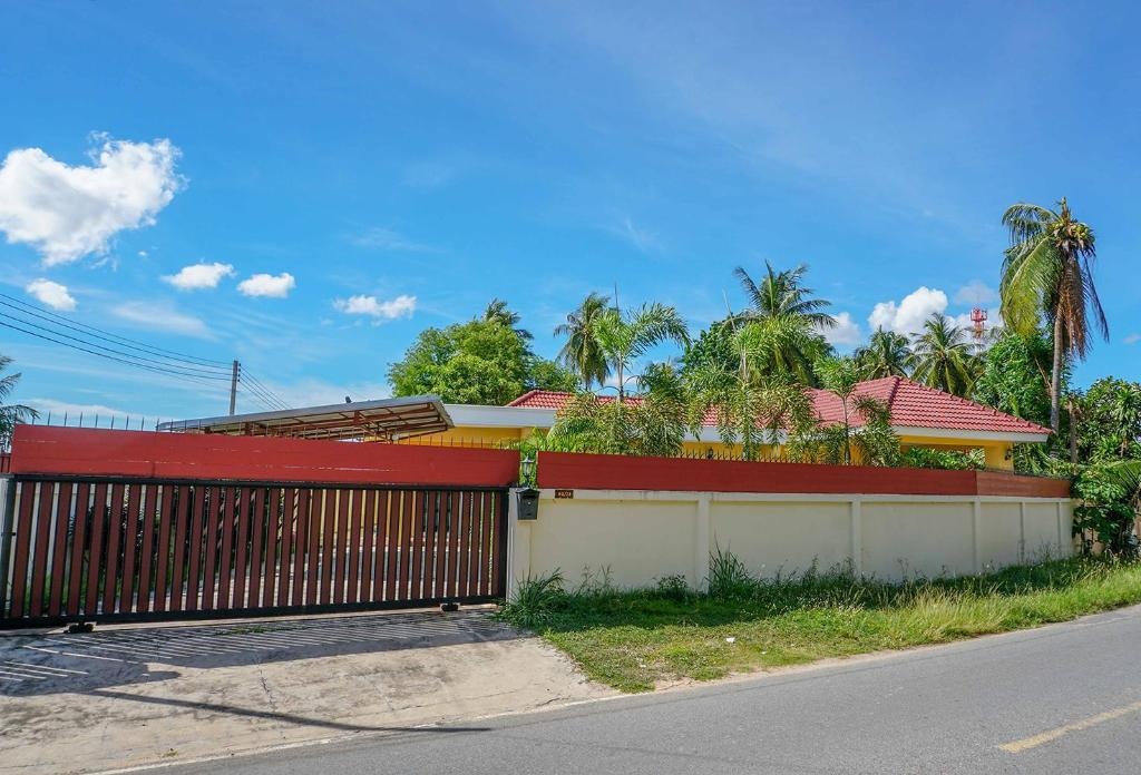 Ozone Pool Villa PattayapropertyviewsExterior View1