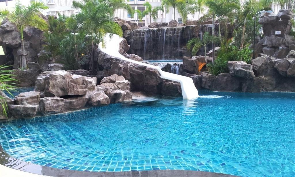 Luxurious 1 BR The Cliff Condo SeaViewfacilitiesSwimming Pool Outdoor4