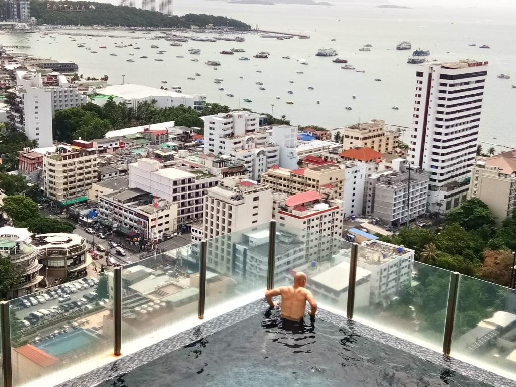 The Base Condominium Pattaya CentralfacilitiesSwimming Pool Outdoor22
