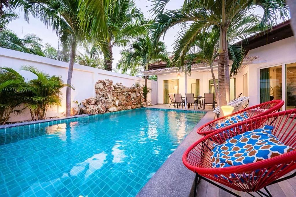 Majestic Residence Pool Villa 4 Bedrooms Private Beachfacilitiesfacilities Image 1515