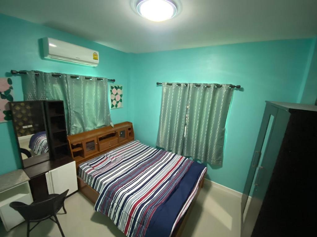 One D HomestayroomsSuite Triple Room8