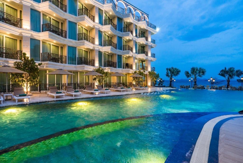 LK Emerald BeachfacilitiesSwimming Pool Outdoor2