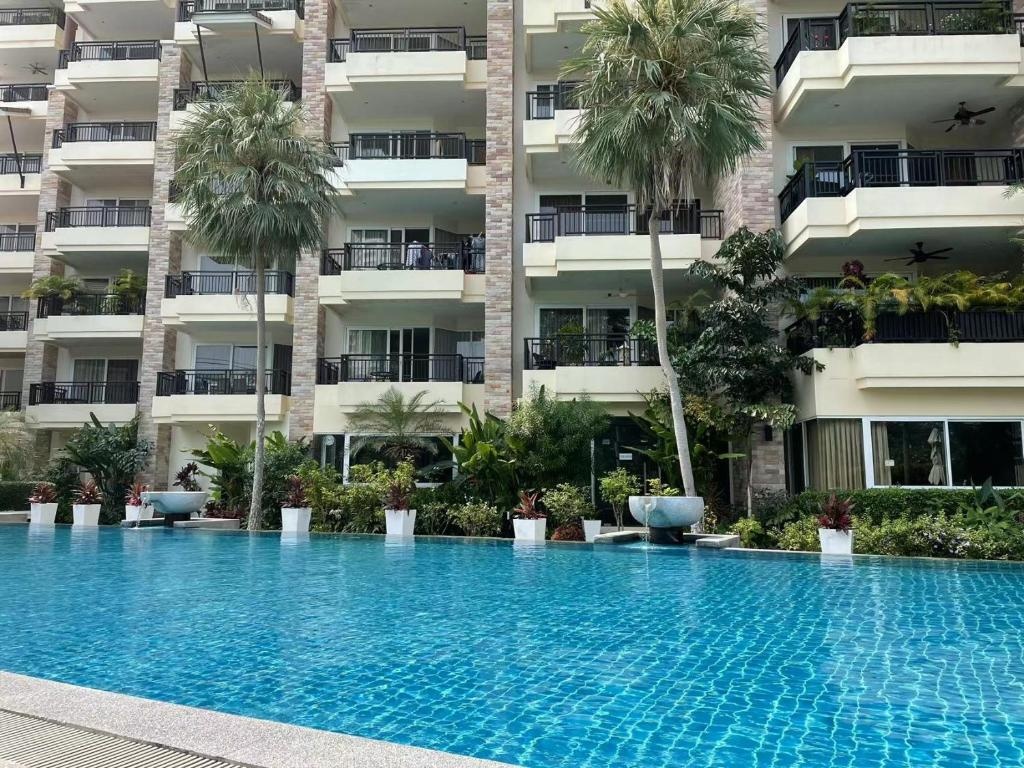 Sunrise Beach Resort And ResidencefacilitiesSwimming Pool1