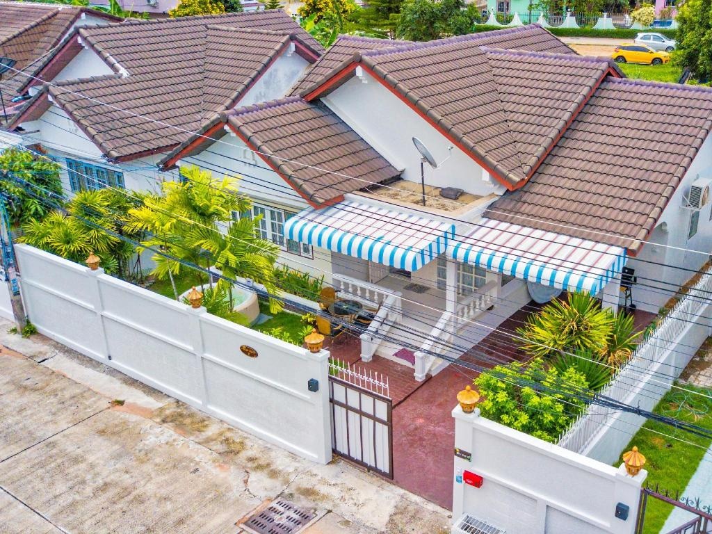 Dream Villa PattayapropertyviewsExterior View6