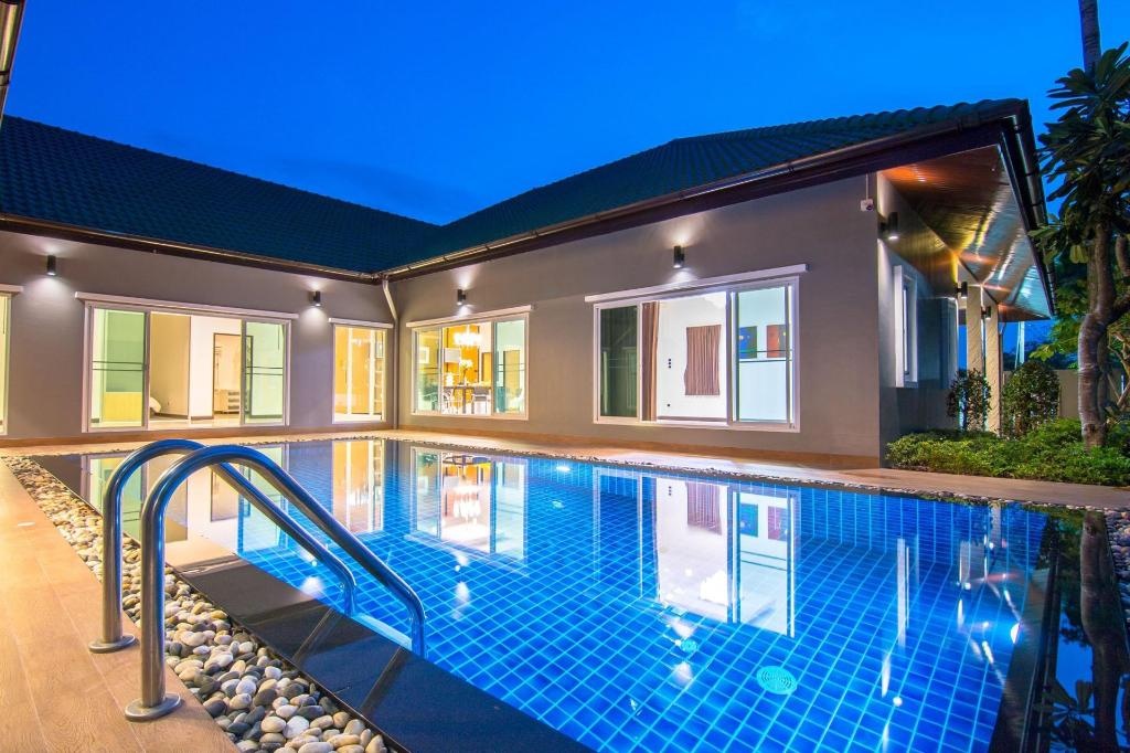 Family Luxury Villafacilitiesfacilities Image 44