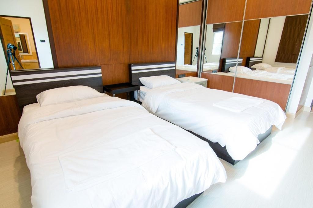 Family Luxury Villaroomsrooms Image 33