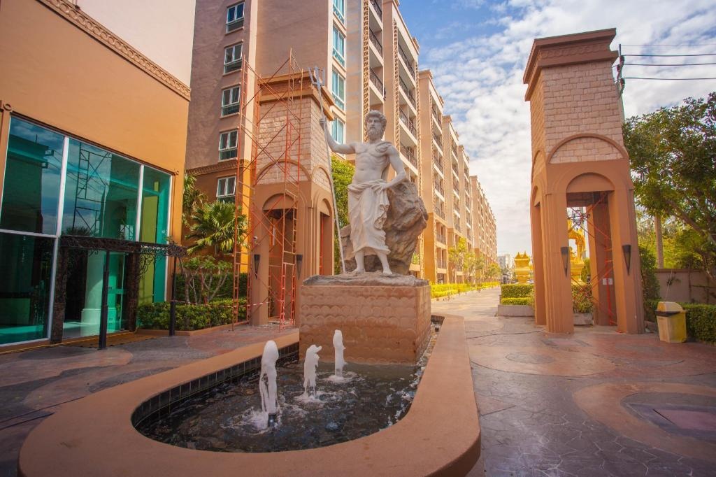 Atlantis Huge Swimming Pool Resortpropertyviewspropertyviews Image 11