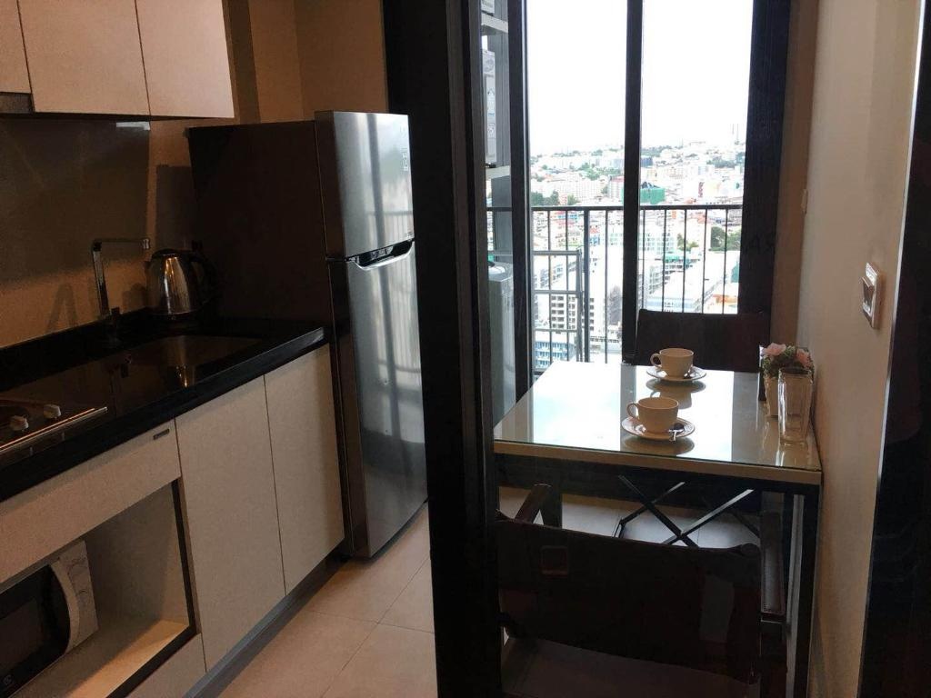 The BaseCondo 200m Frombeach Seaview SwimmingpoolfacilitiesKitchen7