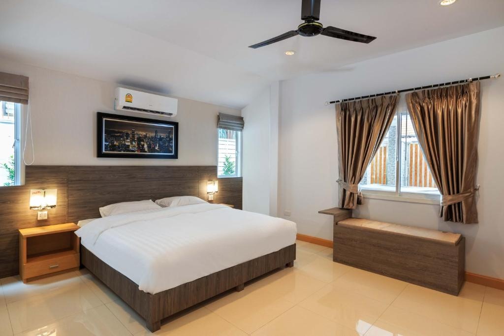 Gala Villa W Private Pool Sauna Snooker BBQroomsrooms Image 11