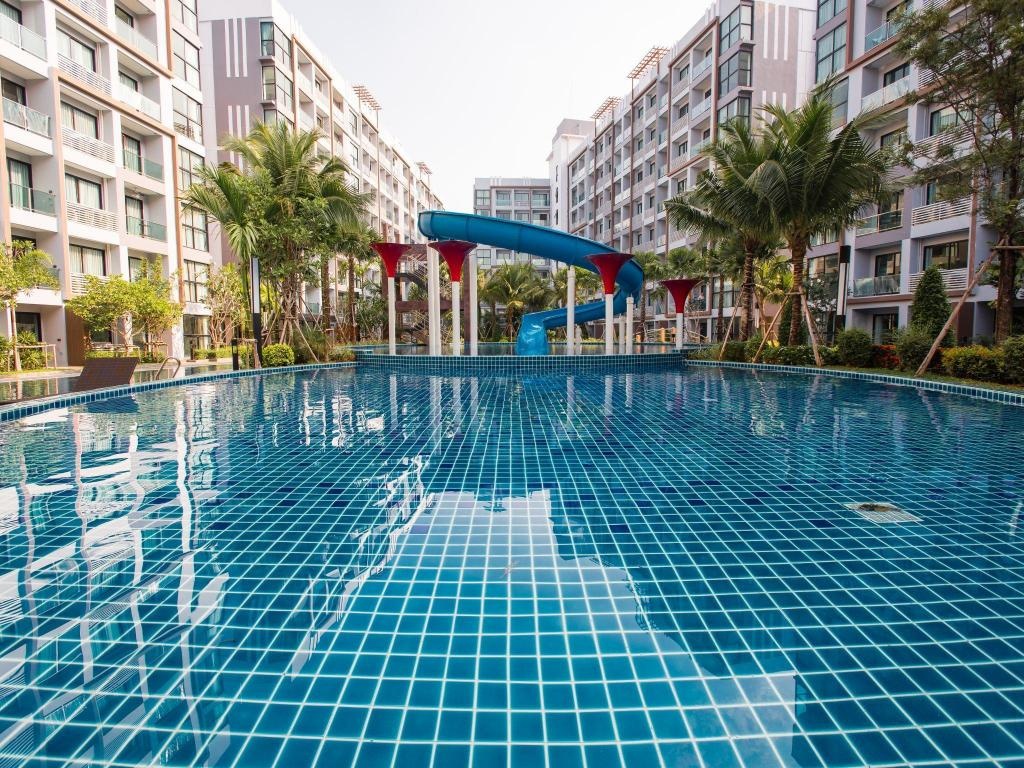 Dusit Grand Park PattayafacilitiesSwimming Pool17