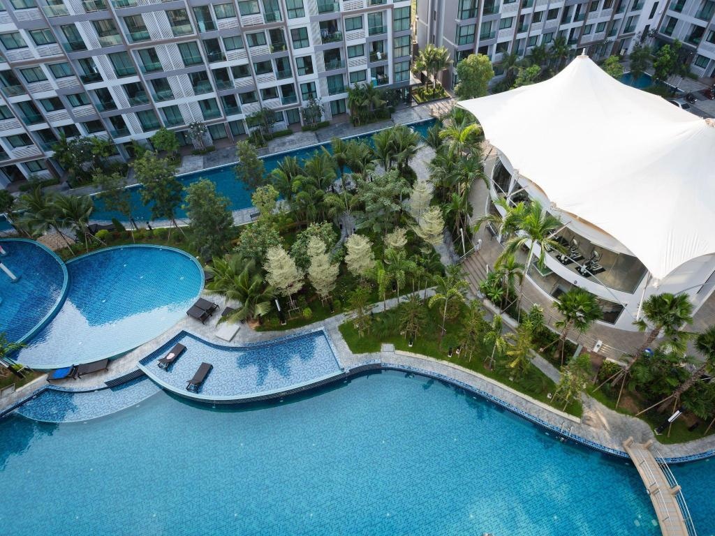 Dusit Grand Park PattayafacilitiesSwimming Pool19