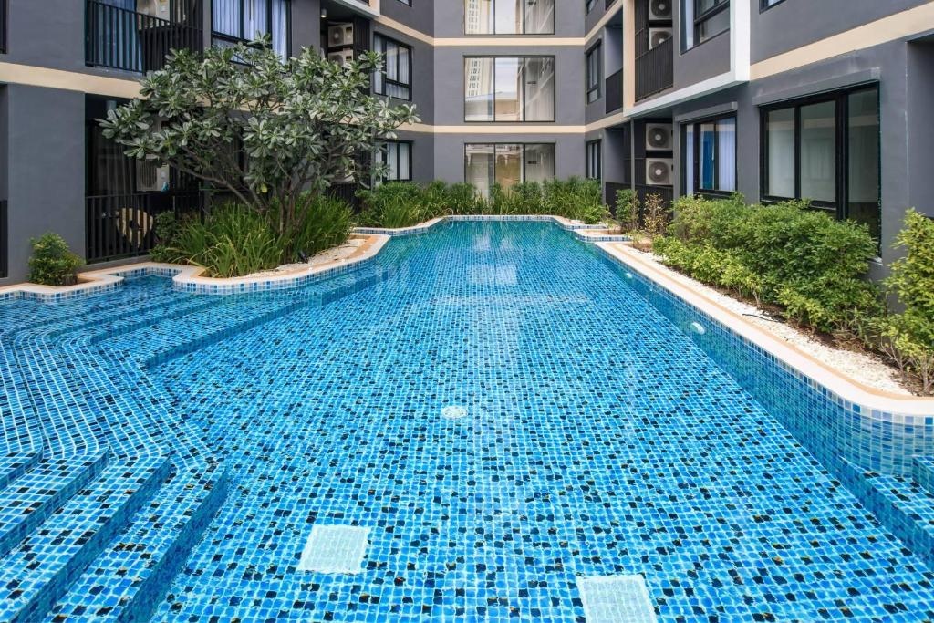 Justar Pattaya The Urban Attitude BranchfacilitiesSwimming Pool Outdoor4