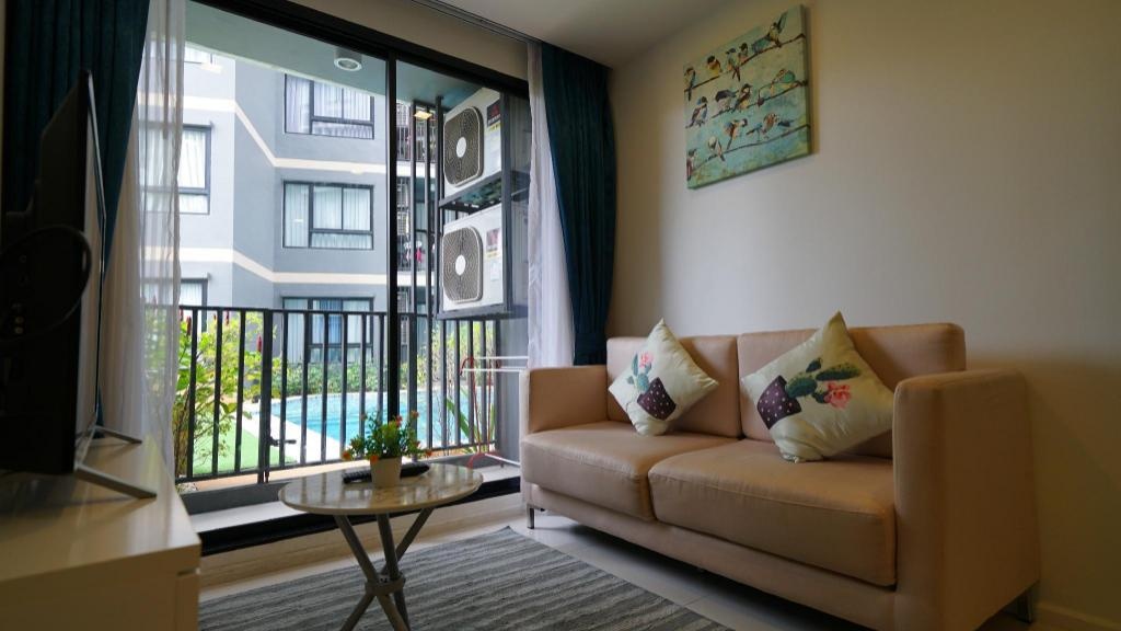 Justar Pattaya The Urban Attitude BranchroomsPool Access Suite View5