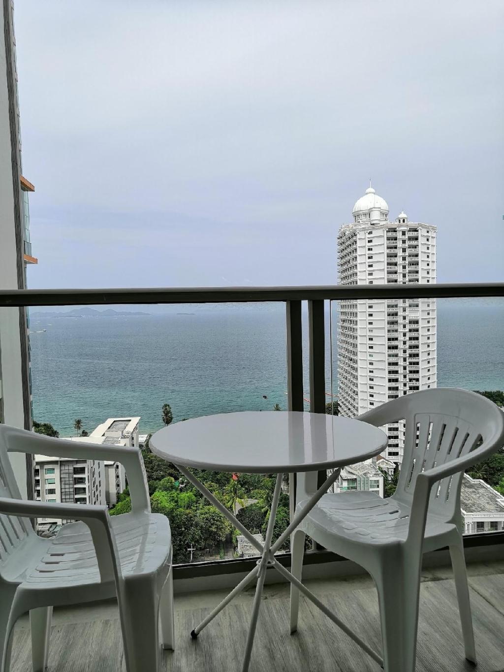 The Riviera Wong A Mat Beach By TH StaypropertyviewsView6
