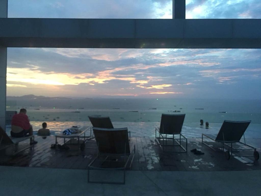 Beachfront Central Pattaya Centric Seapropertyviewspropertyviews Image 11
