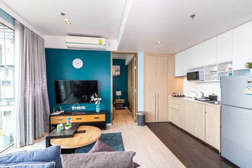 Stunning Sea Views 2 Bedroom In Veranda ResidencepropertyviewsInterior View14