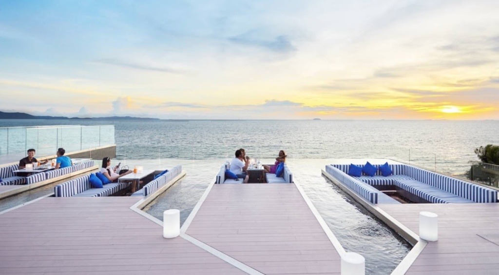 Stunning Sea Views 2 Bedroom In Veranda ResidencepropertyviewsView5